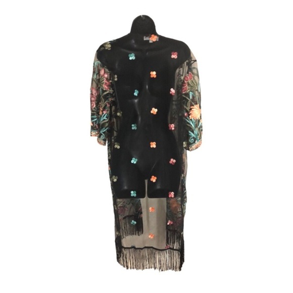 Stunning black floral embroidered mesh sheer fringed kimono shawl topper size L - Picture 9 of 17